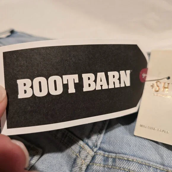 NWT Shyanne Country Wear Mid Rise Flare Distressed Jeans 28 Regular x 34 Long - Picture 6 of 16